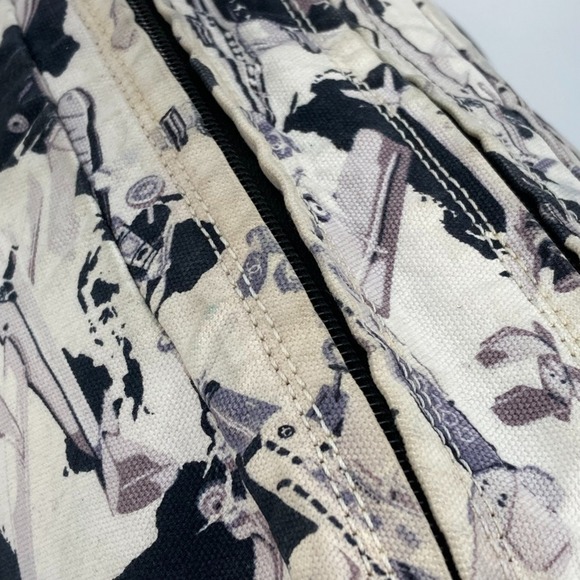 CHANEL Black Pochette Shoulder Bag - Picture 8 of 16